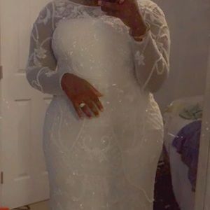 Cousin wore this dress only for court wedding and pics for 3 hours maximum. New